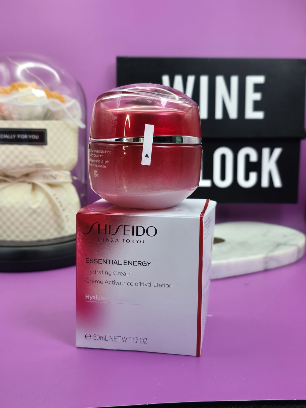 Shiseido Essential Energy Hydrating Cream - Red Gradient Jar